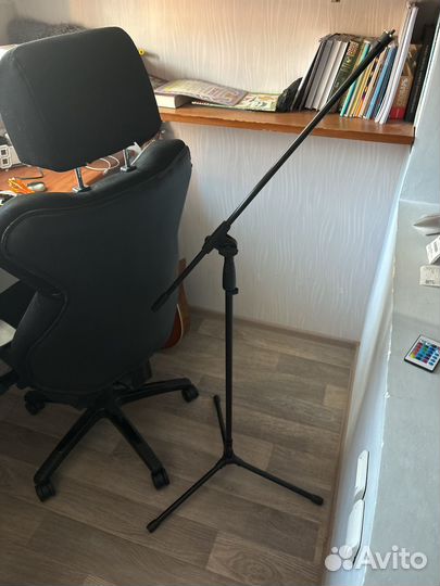 Микрофонная стойка