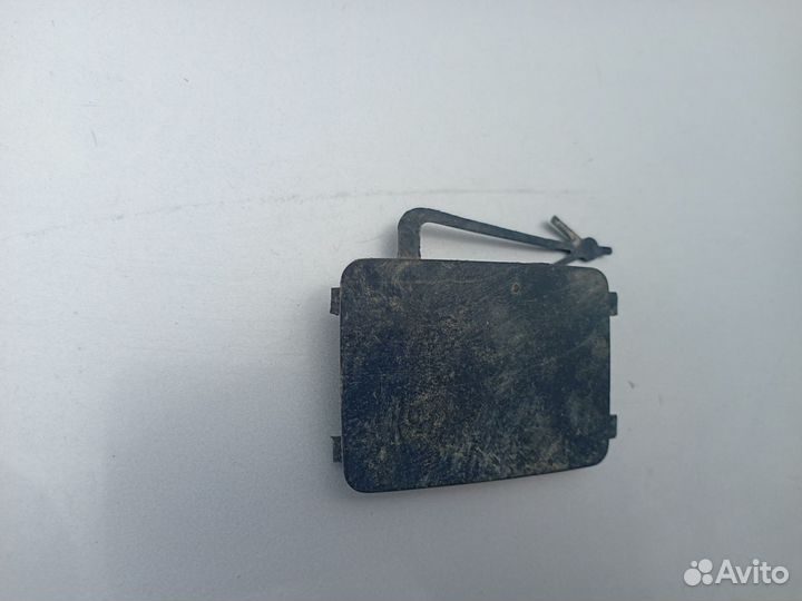 Заглушка переднего бампера Peugeot 308