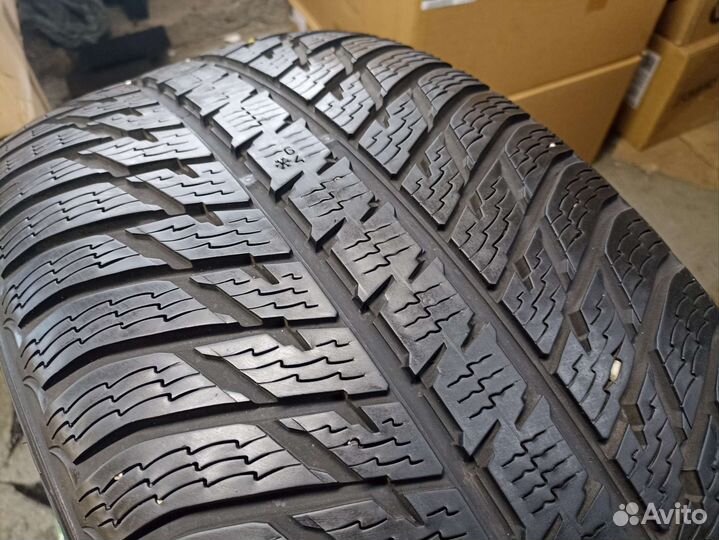Nokian Tyres Hakkapeliitta NRW 275/40 R21