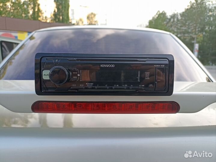 Магнитола Kenwood KMM-102 с USB AUX FM
