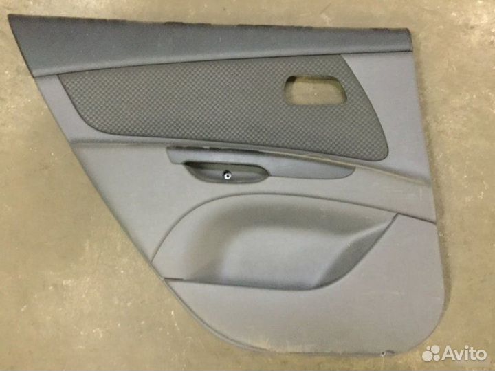Обшивка двери задней левой Kia Rio 2005-2011