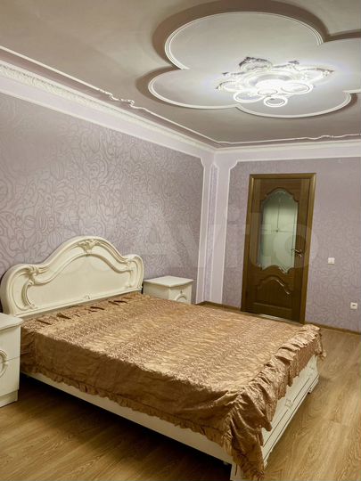 2-к. квартира, 70 м², 6/15 эт.