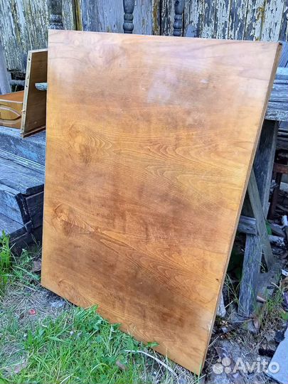 Деревянный стол 70- х годов СССР