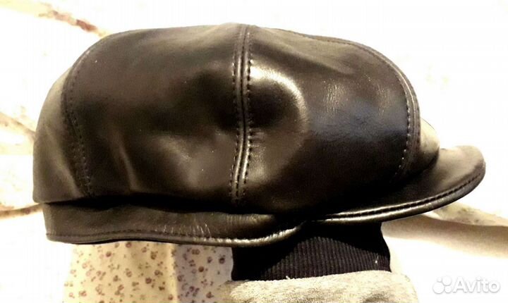 Мужская чёрная кепка