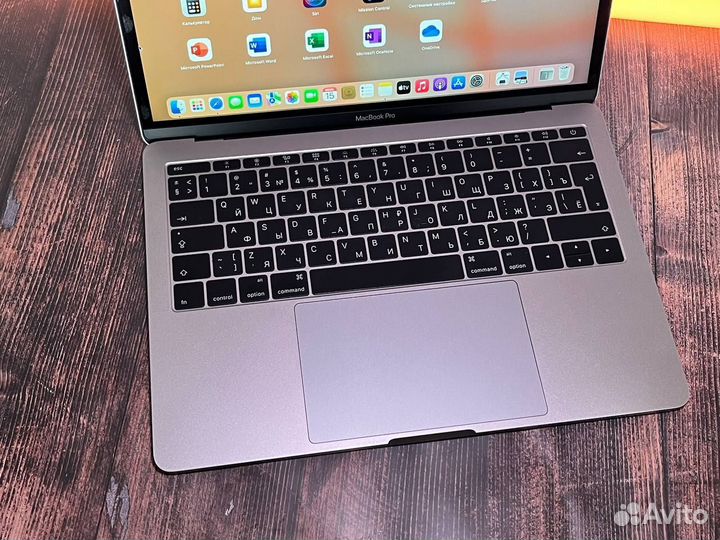 MacBook Pro 13 хорошее состояние