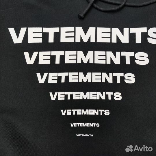 Черная худи Vetements