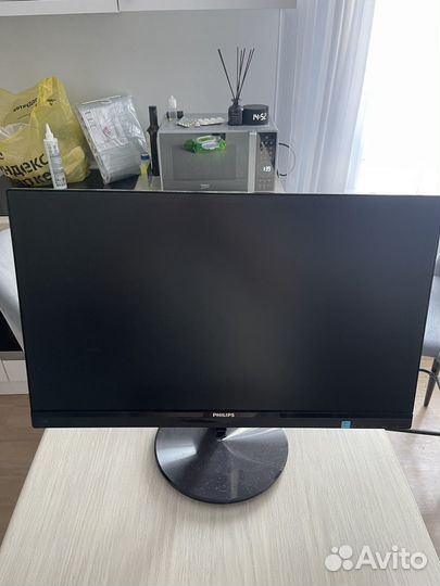 Монитор Philips