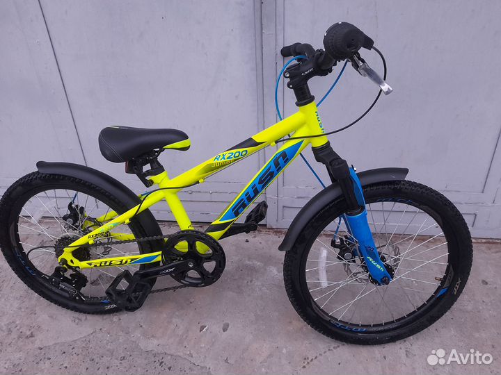 Велосипед почти новый рост 120-145 см 20 колёса