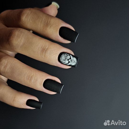 Мастер маникюра