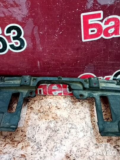 Накладка замка капота Mazda 3