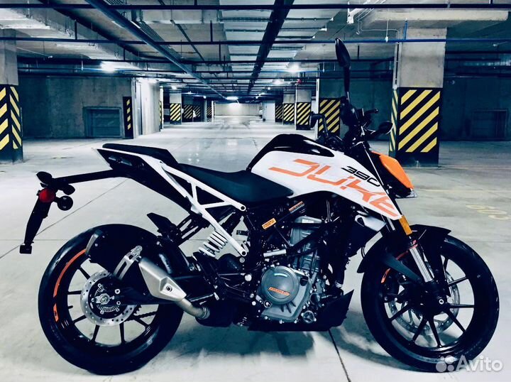 KTM 390 Duke. Пробег - 800 метров