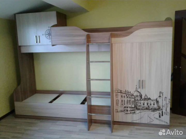 Двухъярусная кровать