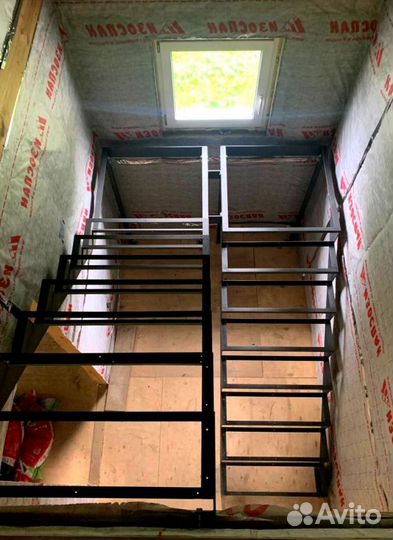 Лестница на монокосоуре