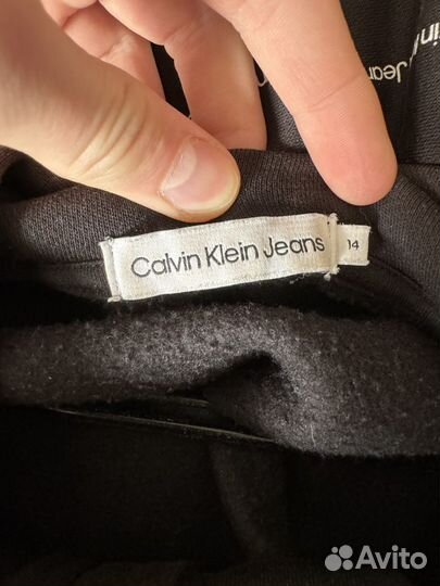 Calvin klein jeans отличная кофта