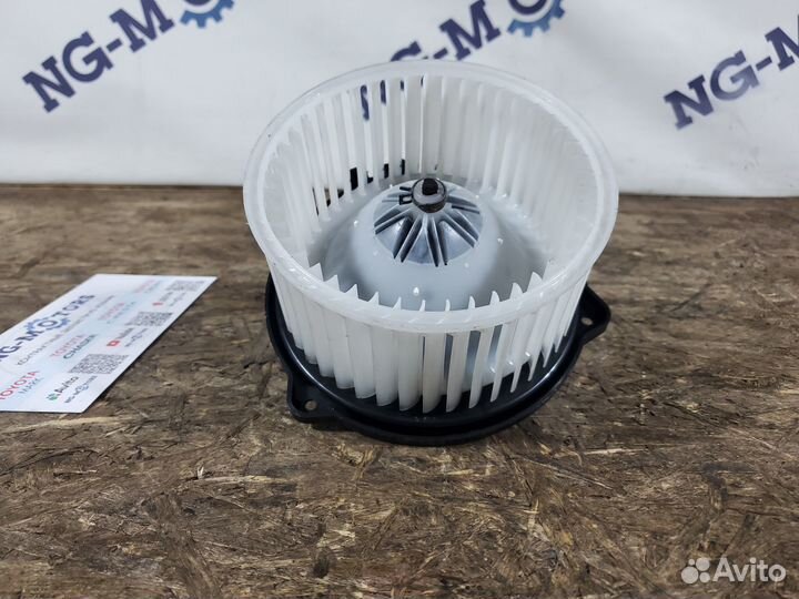 Моторчик печки Toyota Mark II GX100