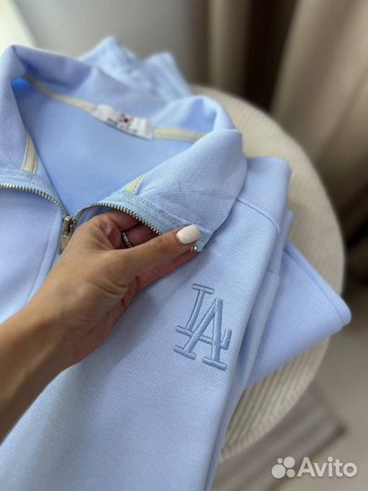 Спортивный костюм женский