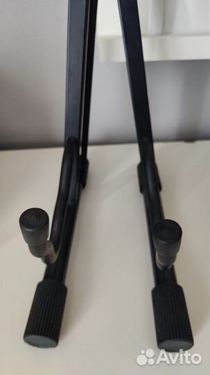 Универсальная стойка для гитары Athletic