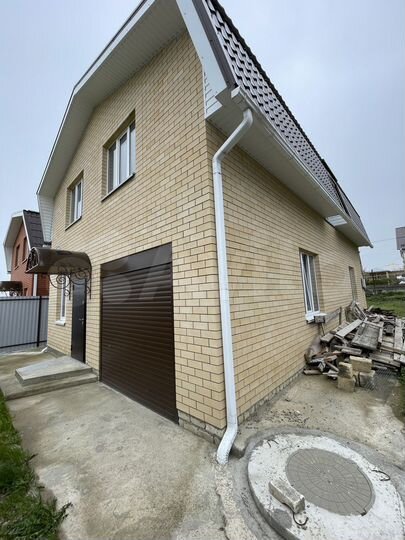 Коттедж 185 м² на участке 4 сот.