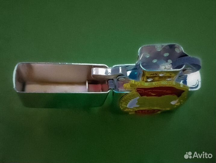 Зажигалка бензиновая из серии СССР