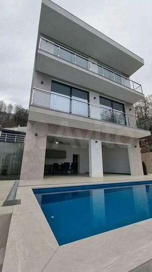 Коттедж 260 м² на участке 7 сот.