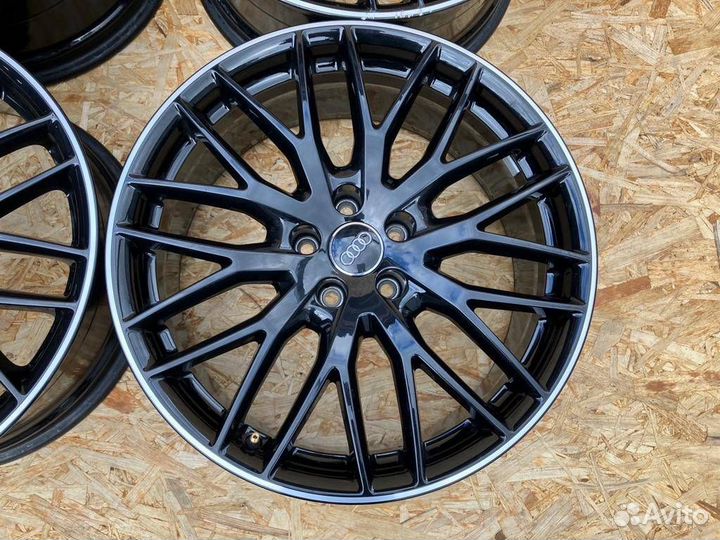 Комплект литых дисков R19x8 5x112 Audi A5 F5