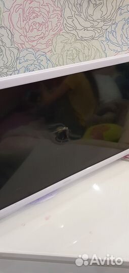 Телевизор SMART tv 32 бу
