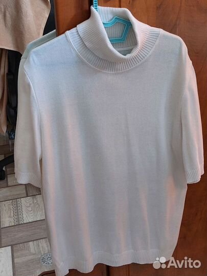 Водолазка с коротким руковом белая