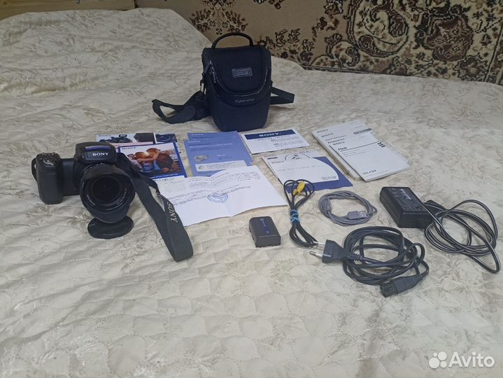 Цифровая камера sony Cyber-shot DSC -R1