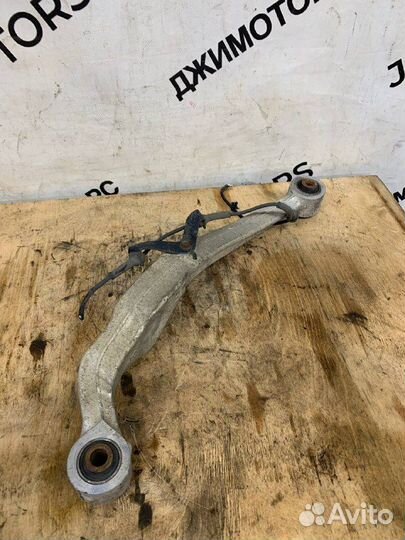 Рычаг поперечный задней подвески Nissan QashqaiJ10