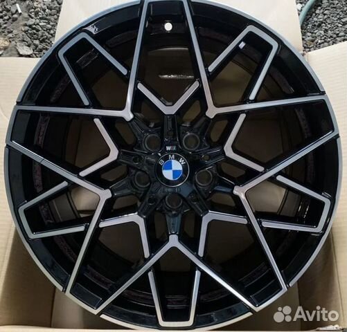 Комплект разношироких R19 для BMW 5 серии (G30)