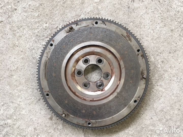 Маховик Skoda Octavia A5 (3324)