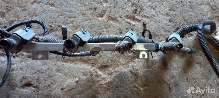 Топливная рампа в сборе xray