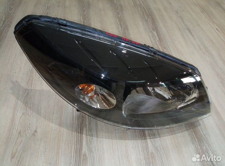 Фара Renault sandero stepway Прав