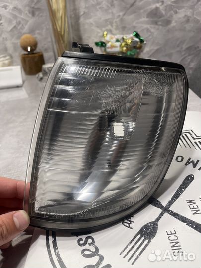 Габарит Toyota hilux surf 185 левый