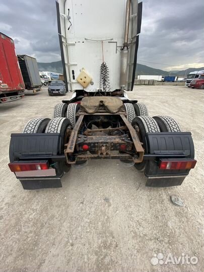 Freightliner Century, 2004