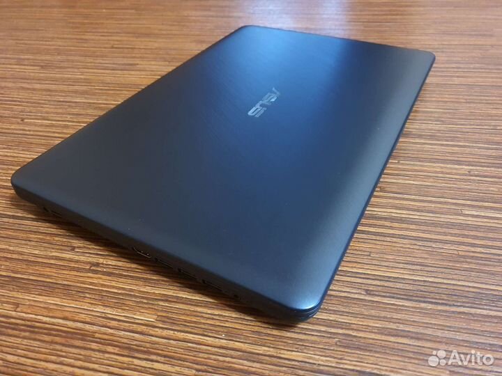 Современный ультрабук Asus 15,6/i3-7th/8гб/SSD