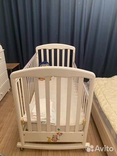 Детская кроватка