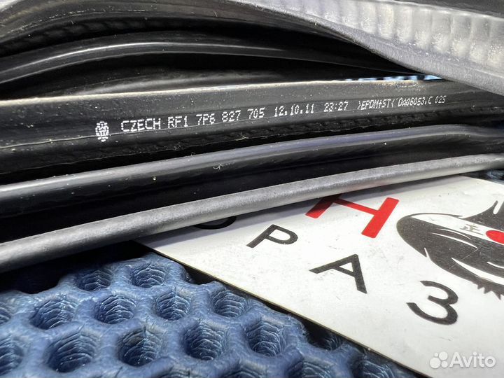 Уплотнитель крышки багажника Touareg NF FL