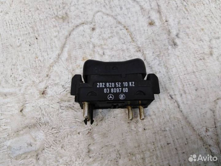 Кнопка стеклоподъемника A2028205210