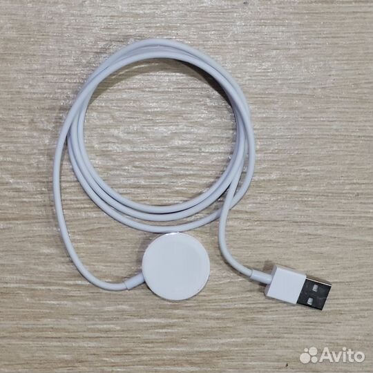 Беспроводное зарядное устройство для часов (Apple)