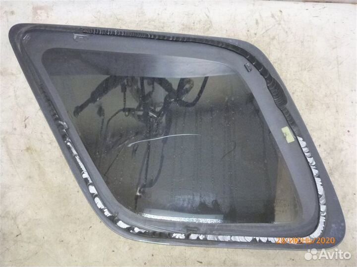 Стекло заднее правое Ford Maverick TM1 AJ6 2005