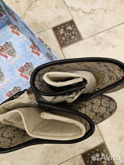 Резиновые сапоги