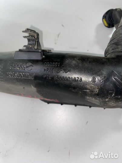 Патрубок интеркулера Renault Duster