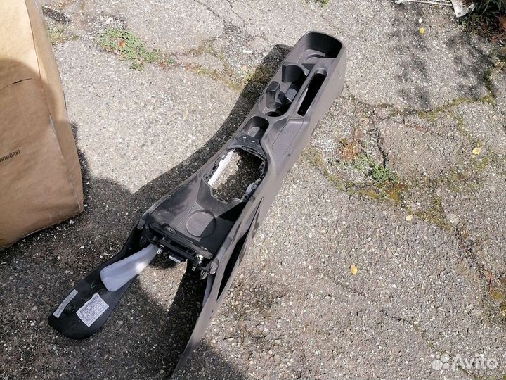 Подлокотник центральный kia rio 3