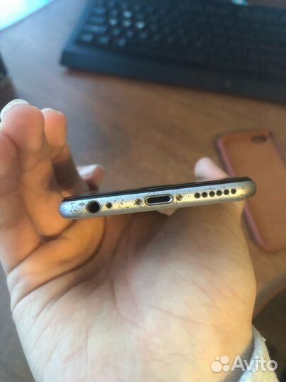 iPhone 6S, 32 ГБ