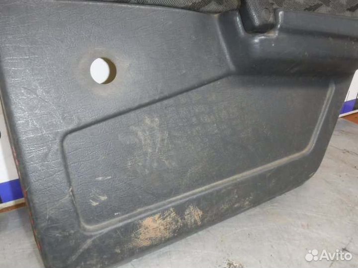 Обшивка двери задняя правая Ваз 21099 21083 1999