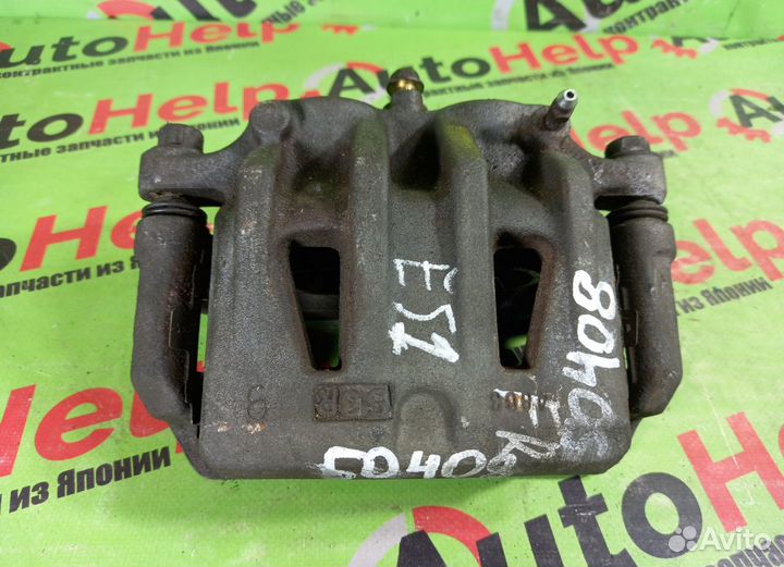 Суппорт nissan elgrand E51 4803 передний правый