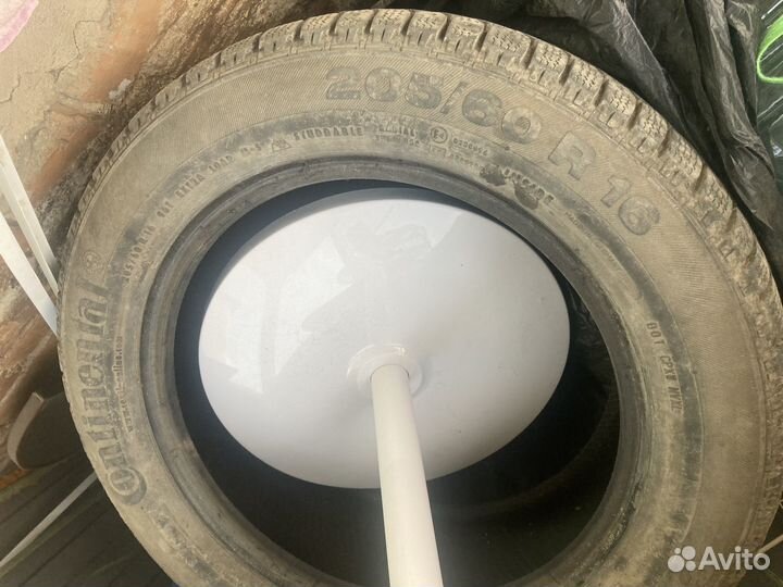 Continental ContiWinterViking 2 205/60 R16