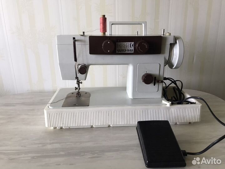 Швейная машина Чайка 144 А