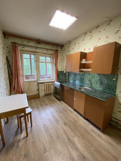 2-к. квартира, 50 м², 2/9 эт.